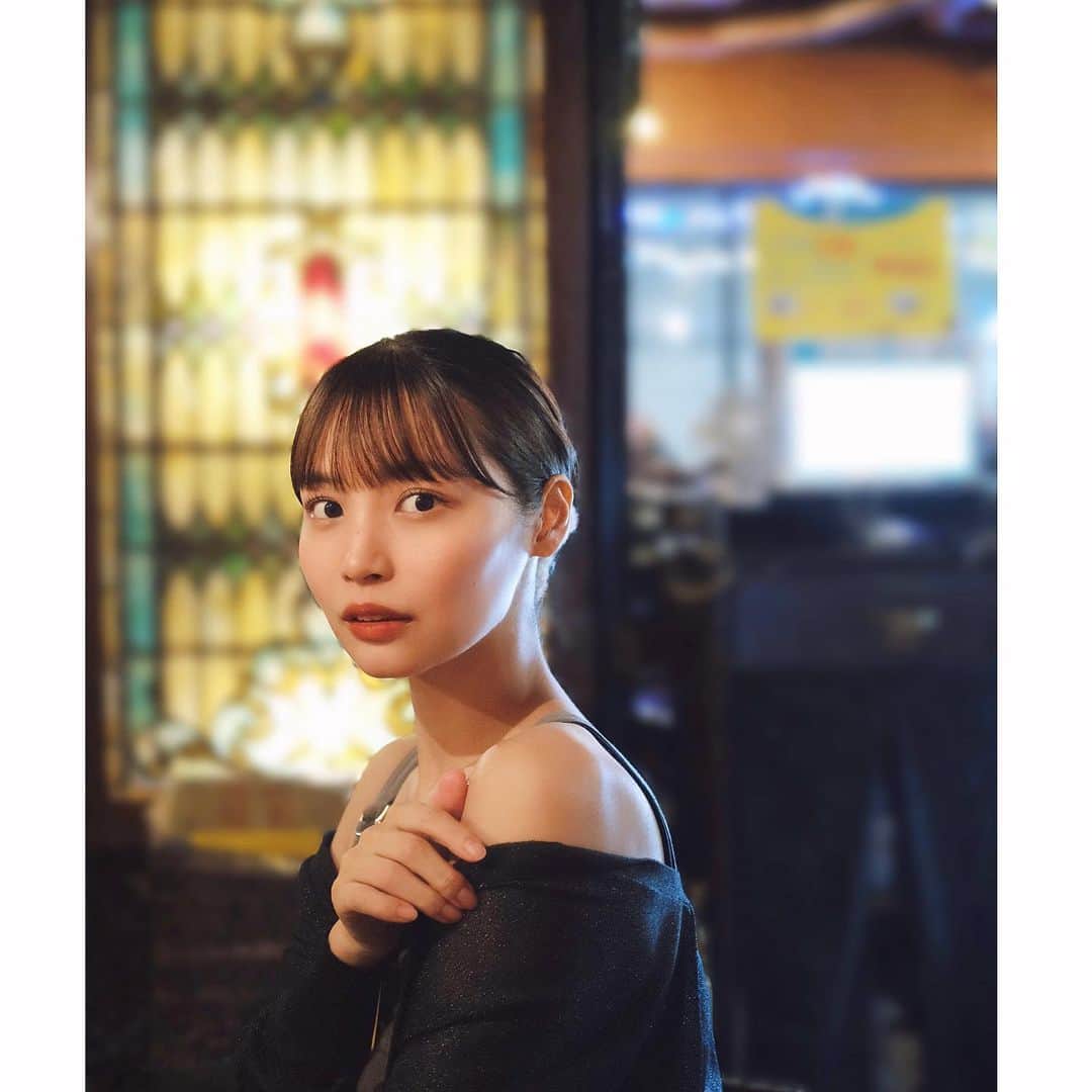 久保乃々花さんのインスタグラム写真 - (久保乃々花Instagram)「🌉☕️  夜中投稿失礼します。笑  ファークリップしてみたけど 可愛いこれ。。☺︎  #ootd #fasshion #今日のコーデ #ボブアレンジ #東京カフェ #一眼ミラーレス #一眼」9月23日 0時41分 - kubononoka__gram