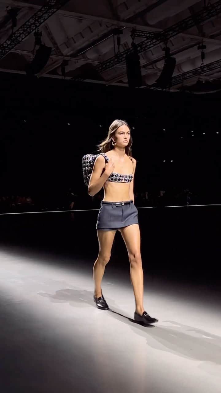 のインスタグラム：「When I was uploading this @gucci #GucciSS24 reel, IG automatically picked this look as an immediate thumbnail - a GG crystal bra and a short short skirt.  Plenty more of that social catnip in a debut for @sabatods that was supposed to take place in the streets of Brera.  De Sarno doesn’t shy away from the immediacy and directness of the collection.  The notes read “It’s Getty images of cool people of all ages.” A far cry from fashion philosophies of Gucci’s previous era. De Sarno is here for the now, now, now with less, less, less.  “It’s a story of music and nights out, of sweat, dancing and singing.” If the future is looking murky or unsure then De Sarno is keen to kit you out for the present.  Like right now!  Nothing to do but dance, right?」
