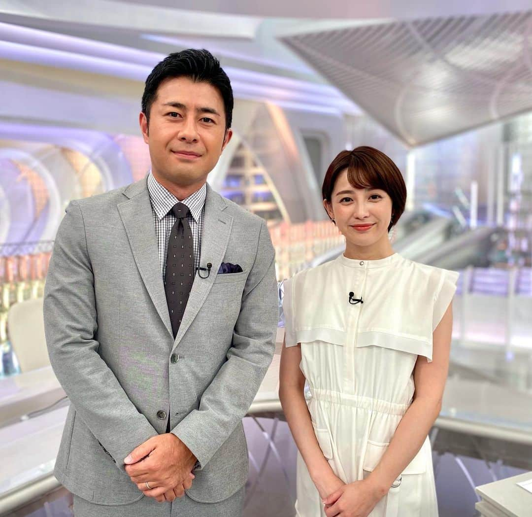 フジテレビ「プライムニュース イブニング」さんのインスタグラム写真 - (フジテレビ「プライムニュース イブニング」Instagram)「#イット ！放送中です  ●#iPhone 発売日に警察出動トラブル ●カギなし #段ボール授乳室 に賛否… ●#ガーシー被告　保釈金３０００万円のナゾ ●外国人が母国に自慢したい #日本のオススメ ！ 絶景＆文化…人気そばに夢中も“意外な悩み”が  #榎並大二郎 @enami_daijiro #宮司愛海 @manami_miyaji   #木村拓也 @takuya.kimura0801  #遠藤玲子 @reiko.endo_0429   #齋藤孝   #ガチャピン @gachapin_official #勝野健 @ken.katsuno   #小山内鈴奈 @reina_osanai #フジテレビ #アナウンサー 公式HP：https://www.fujitv.co.jp/livenews_it/ FNNプライムオンライン：https://www.fnn.jp/」9月22日 15時54分 - livenews_it