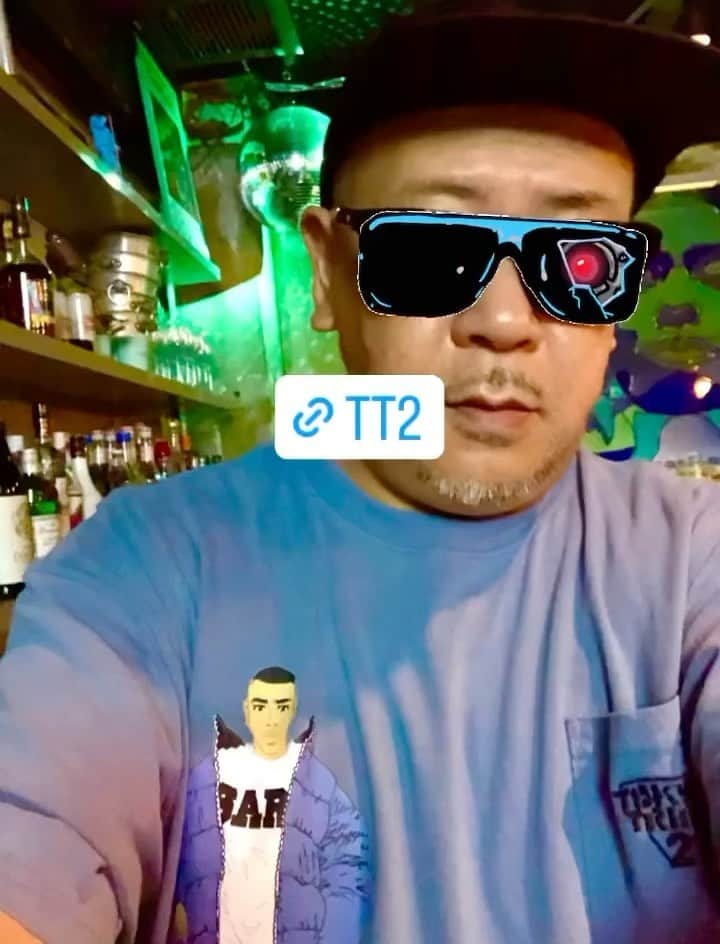 井上三太のインスタグラム：「海とメラ　Tee Kai&Merra Tee @santastic_tokyo」