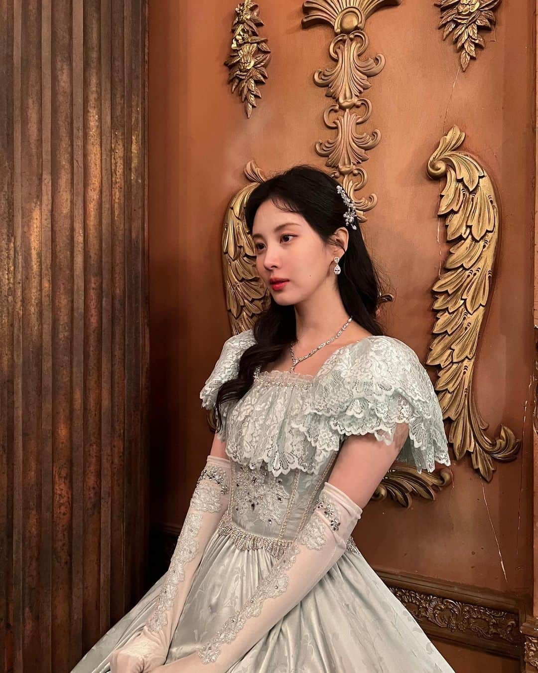 ソヒョンさんのインスタグラム写真 - (ソヒョンInstagram)「#도적 드디어 공개됐습니다💃🏻 see you on Netflix #songofthebandits」9月22日 16時12分 - seojuhyun_s