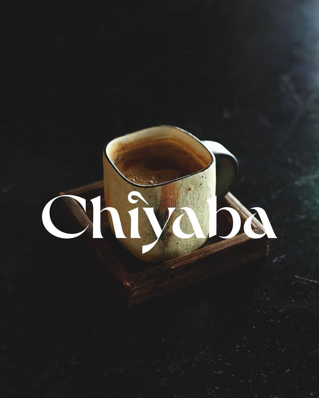 川上俊さんのインスタグラム写真 - (川上俊Instagram)「Rebranding & Visual Identities  for Chiyaba  by @shunkawakami and artless Inc. - @chiya_ba ・・・ New era  CHIYABA @chiya_ba wants the next generation to continue to enjoy the lifestyle with tea, and will continue to offer the 'old and new culture' of tea to everyone with the refreshed CHIYABA logo, packaging and uniforms.  📸 by @yuthanan__  New uniform by @yantor.jp  Logo design by artless Inc.(@shunkawakami ) .  #newera #newlifestyle #newbutold #tealife #tealover #specialitytea #spicetea #masalachai #nakameguro」9月22日 16時42分 - shunkawakami