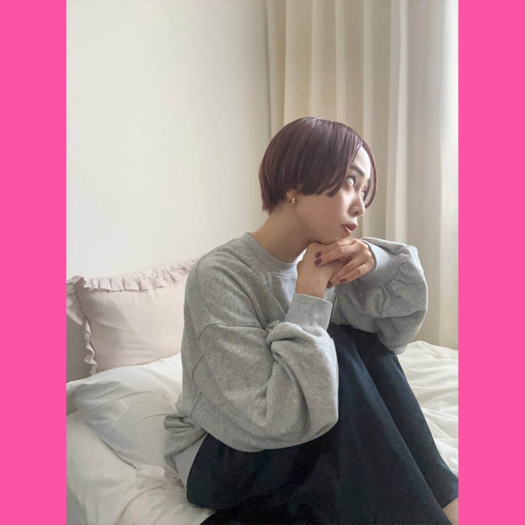 bijorie(ビジュリィ) さんのインスタグラム写真 - (bijorie(ビジュリィ) Instagram)「𝒑𝒓𝒐𝒅𝒖𝒄𝒆𝒅 𝒃𝒚 𝒎𝒆𝒊×𝒚𝒐𝒌𝒐𝒌𝒐 人気スタッフのこだわりが詰まったランジェリー&ルームウェアが完成❣️  🏷️メリハリブラ ¥4,730（taxin） 🏷️ハイキニショーツ ¥2,730（taxin） 🏷️タンガ ¥2,530（taxin） 🏷️スウェット produce by mei ¥6,600（taxin） 🏷️キャミワンピ produce by mei ¥8,800（taxin） 🏷️パジャマ ¥12,100（taxin）  媚びない強めSTYLEを貫くmei @meipipipi と 男女問わずマネしやすいカッコイイモードスタイルのよここ @yyy.o.k   個性が異なる人気STAFFのふたりが、ブランドを越えてプロデュースした ランジェリー＆ルームウェアが待望の予約スタート！  ファッションを愛するふたりのこだわりをたっぷり詰め込んだアイテムをぜひチェックしてください♡  #bijorie #ビジュリィ #ノンワイヤー #ノンワイヤーブラ #スタッフコラボ #スタッフプロデュース #mei×yokoko」9月22日 16時47分 - bijorie_official