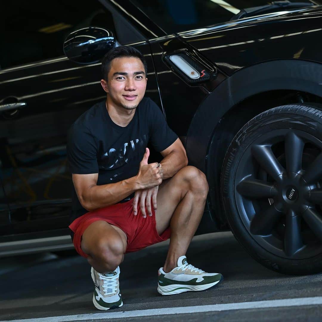 チャナティプ・ソングラシンのインスタグラム：「ขอบคุณยาง Continental ที่ทำให้ “แคระดำ” ขับขี่อย่างมั่นใจบนท้องถนนครับ 🔝🫱🏼‍🫲🏽😉🙏🏽🙇🏻‍♂️   #ContinentalTyres #ยางคอนติเนนทอล #Continentalthailand #BGPUxContinentaltyres」