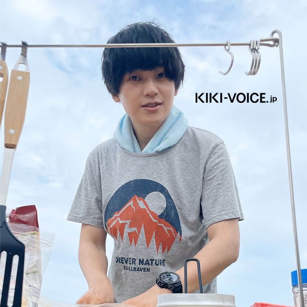 VOICE Newtypeさんのインスタグラム写真 - (VOICE NewtypeInstagram)「・ 「ボイスニュータイプ」のWEBサイト[KIKI]で連載中 声優・ #天﨑滉平 さんによる「天﨑滉平の春夏秋冬、キャンプ旅」 本日は第5回のオフショットを記事の公開に先駆け先行公開📸  .  #キャンプ の醍醐味でもある #春夏秋冬 、 #四季折々 の #風景 を 天﨑さんがキャンプをする様子とともに読者に届ける #フォト ＆ #コラム 連載です。 毎月、天﨑さん自身の言葉でキャンプの楽しさや醍醐味などを綴ります。  .  第5回の公開は来週中を予定しています！ お楽しみにお待ちください🤭🍀  先月公開された第4回「 #夏キャンプ 」の記事は こちらからチェック👇 https://kiki-voice.jp/journal/1691  .  プロフィールのURLから[KIKI]にアクセス▶@voice_newtype  連載記事は「Journal 連載」のバナーからチェックできます🥰  .  #KIKIVOICEJP #あまさキャンプ #声優 #ボイスニュータイプ #voicenewtype」9月22日 18時05分 - voice_newtype