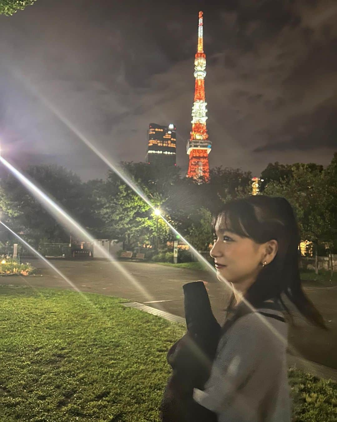 杉本愛里さんのインスタグラム写真 - (杉本愛里Instagram)「夜の温度好き~🗼🤍」9月22日 18時10分 - 12_airiyade_21