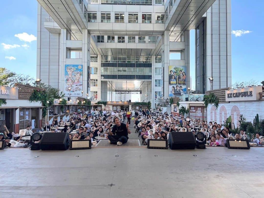 居酒屋えぐざいるPARKさんのインスタグラム写真 - (居酒屋えぐざいるPARKInstagram)「. 🏮9月18日(月・祝)来店情報🏮  * ・・・・・・・・・・・・・・・・・ *  THE RAMPAGEから 陣  * ・・・・・・・・・・・・・・・・・ *  会場に遊びに来てくれました👊🏽⚡️  乾杯からスタートし、 楽しいトークや質問コーナーなどをしていただきました🎤✨  なんと❗️ 今年の" 最長 " 登壇時間を更新🏮🎞️  Happinessな時間をありがとうございました🌈  何が起こるかわからない居酒屋えぐざいる🏮 是非ご来場をお待ちしております⤴⤴  * #居酒屋えぐざいる #居酒屋えぐざいる2023 #いざえぐ #THERAMPAGE #陣」9月22日 18時11分 - izakaya_exile