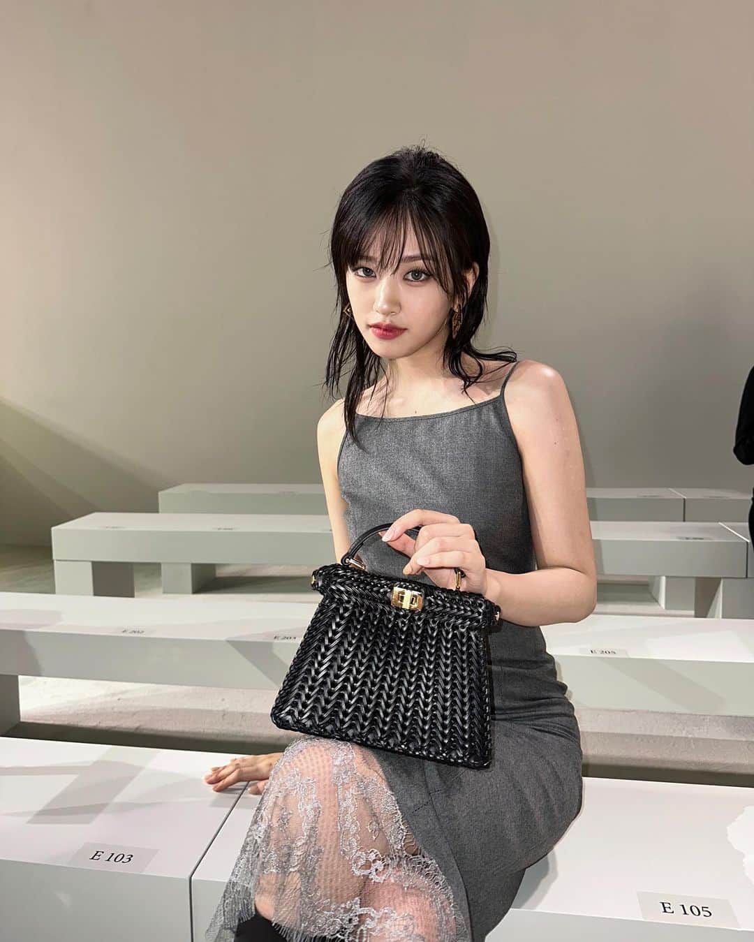 アン・ユジンのインスタグラム：「@fendi SS24 in Milan」
