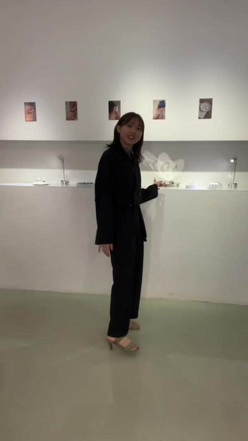 のインスタグラム：「INFiNi8展示会場からインスタライブ!! 明日は12:00〜19:00(18:00受付終了)  ぜひ遊びに来てください！😌🤍」