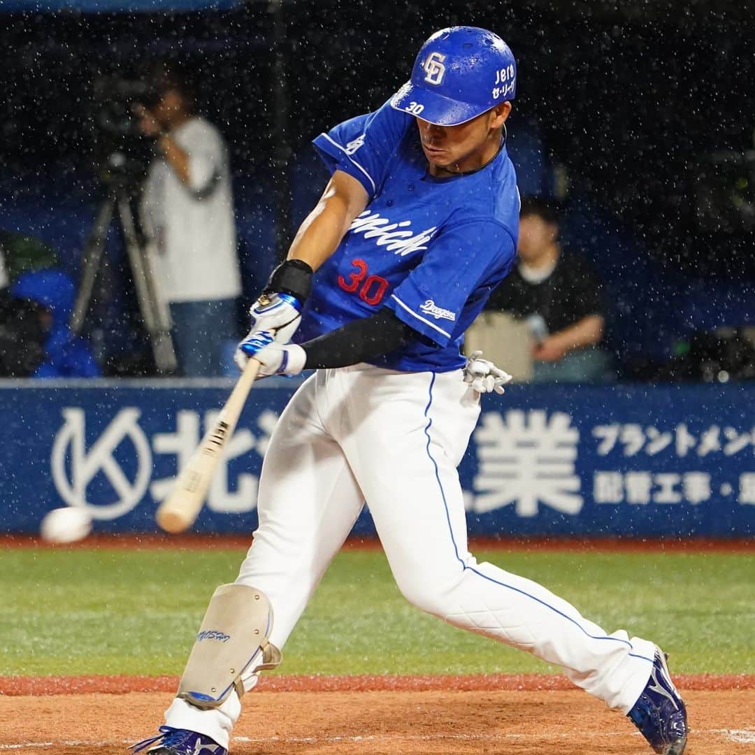 中日ドラゴンズ【公式】さんのインスタグラム写真 - (中日ドラゴンズ【公式】Instagram)「JERAセ・リーグ公式戦　 横浜DeNAベイスターズ−中日ドラゴンズ（２４回戦）　  #龍空 #三好大倫 #細川成也 先制タイムリー #中日ドラゴンズ」9月22日 19時09分 - chunichidragonsofficial