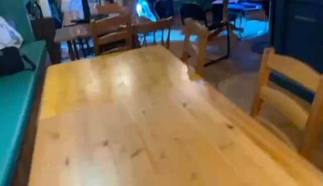 のインスタグラム：「前橋【どすこいうどん浜ちゃん】に御来店頂き有り難うございました！ 9/23(土)は！  昼11:30〜14:00 のみの営業です！ (うどんがなくなり次第終了)  宜しくお願い致します🤲  【最後の雨】熱唱🎤 久々に厳しい闘いでした。😆  #浜亮太  #前橋 #どすこいうどん浜ちゃん #手打ちうどん #最後の雨」