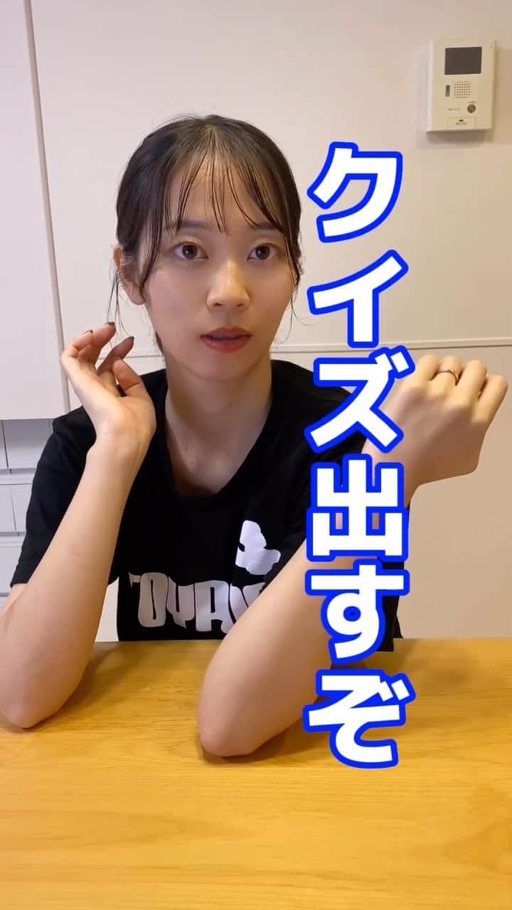 郡司りかのインスタグラム：「今回、嫁ニーさんのお知り合いのご紹介で びっくりするほど美味しいお土産の ぬれアンダギーをいただきました🥺✨  もともとサーターアンダギーが大好きで、 中学の修学旅行で初めて食べたときの感動は今も忘れられない🥹💘  それがこんなに手軽にお家でたべられるのが嬉しい。 しかも、黒糖しみしみ🍪  最高なのでぜひみんなも一度は食べてみてね！！！  #PR #沖縄 #沖縄グルメ #お土産 #スイーツ #ぬれアンダギー  #サーターアンダギー #那覇グルメ」