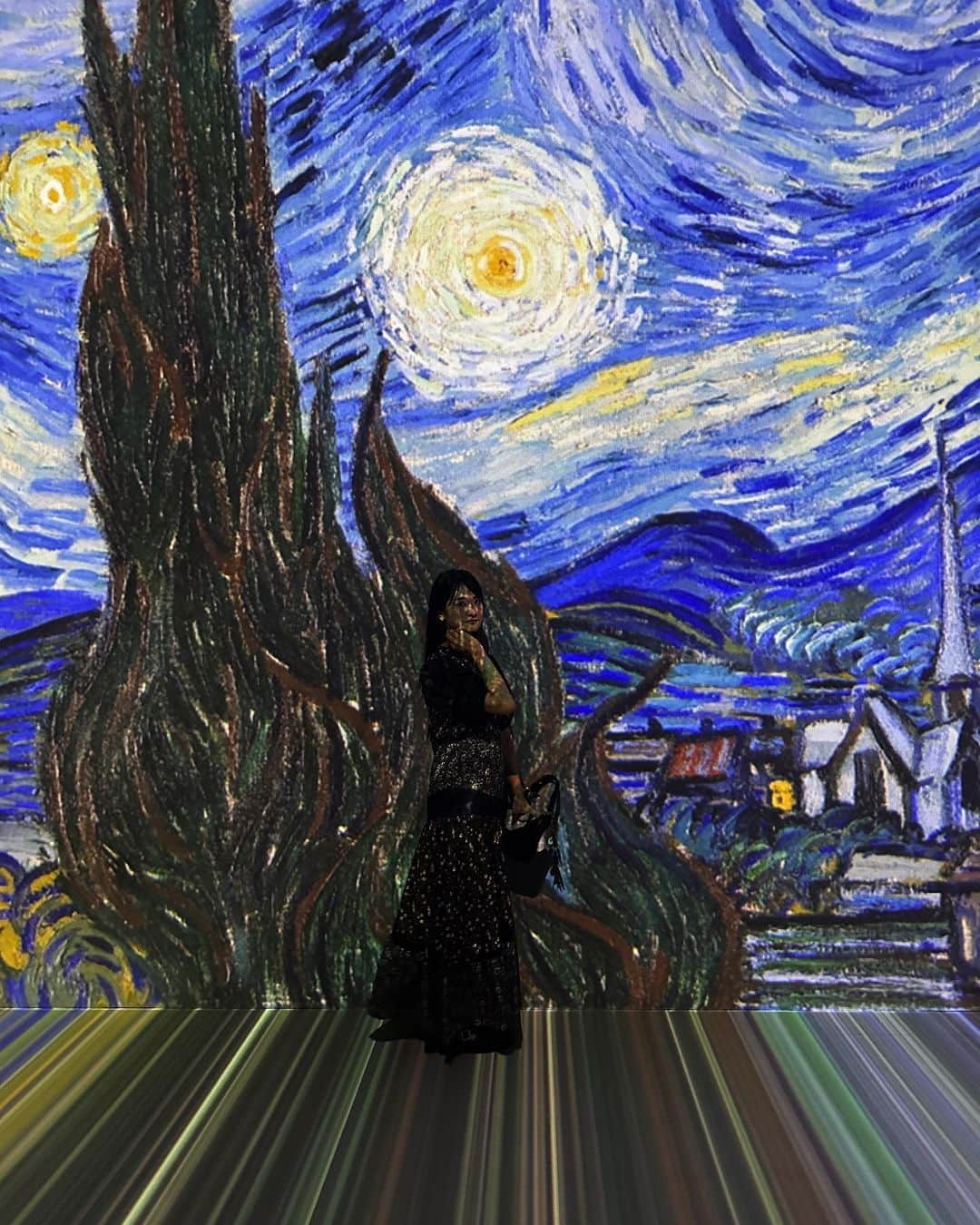堀場美希さんのインスタグラム写真 - (堀場美希Instagram)「🌻🌿🌕🌃  #Immersive MuseumTOKYO2023 #ポスト印象派 #POSTIMPRESSIONISM #イマーシブミュージアム #VincentvanGogh #Gauguin #Cézanne #GeorgesSeurat #夏の思い出 #summer」9月22日 19時19分 - miki_horiba212
