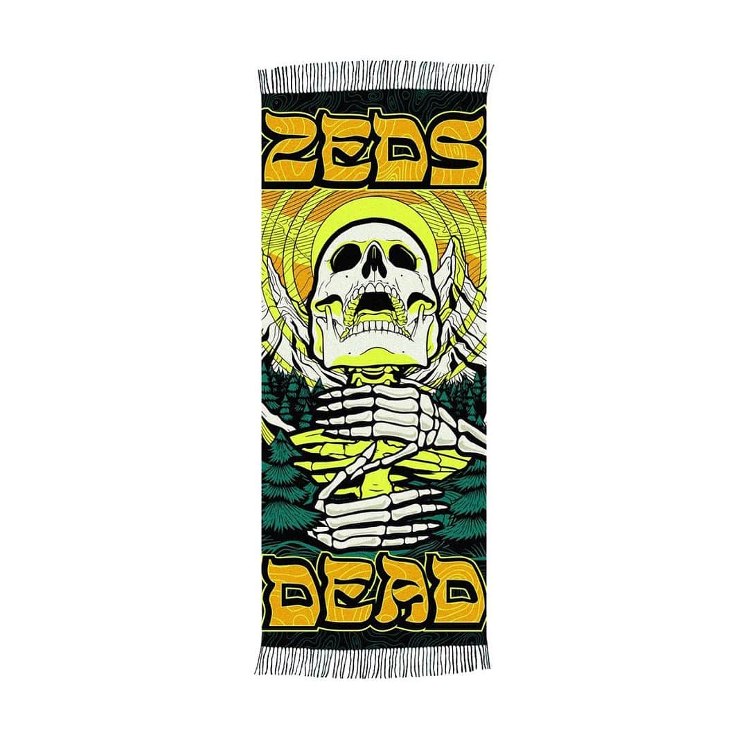 Zeds Deadさんのインスタグラム写真 - (Zeds DeadInstagram)「RIZING V2 COLLECTION JUST DROPPED! All new baseball jerseys, hoodies, t-shirts and pashminas available now!  Merch link in bio or head to SHOP.ZEDSDEAD.NET」9月23日 3時00分 - zedsdead
