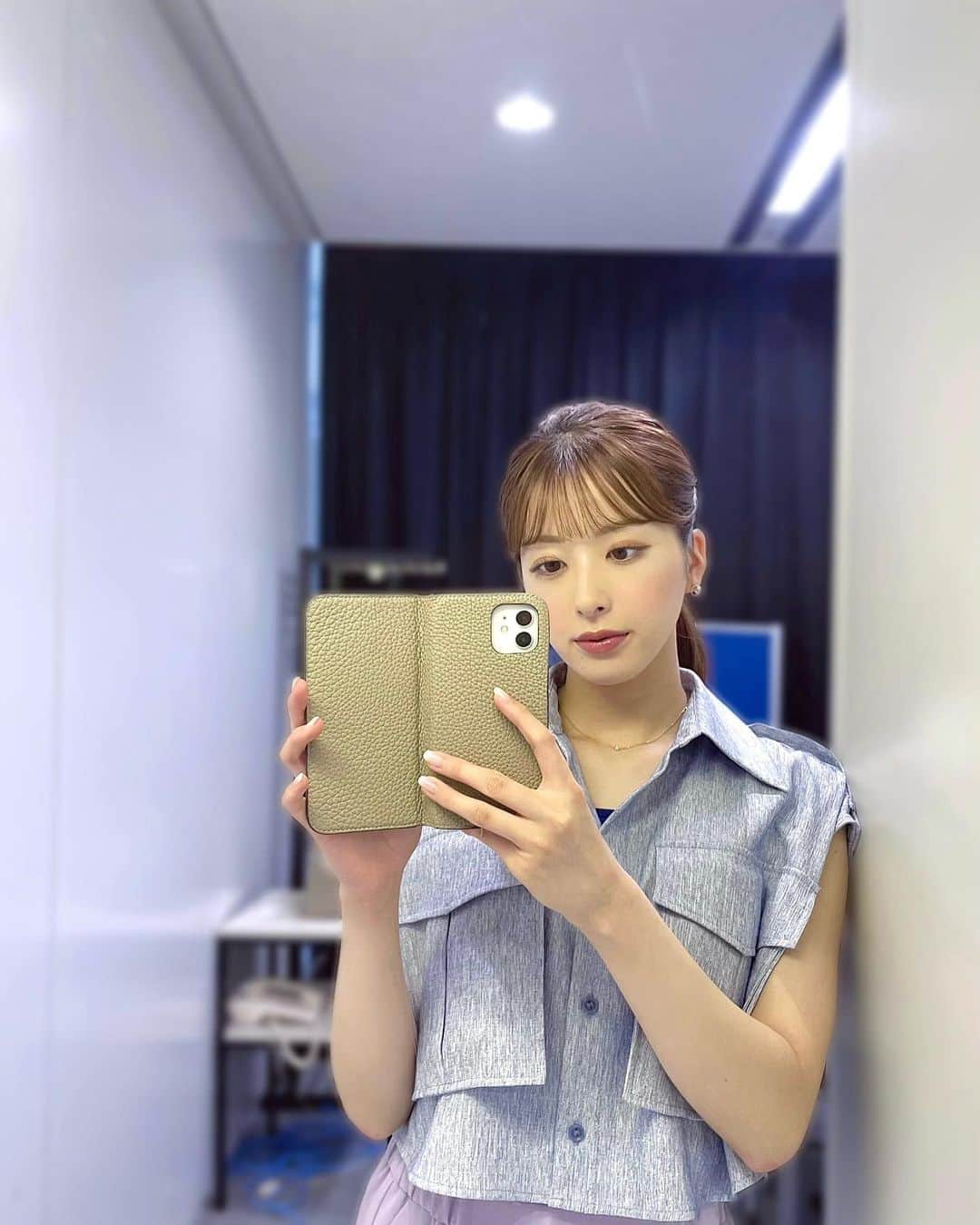田原萌々さんのインスタグラム写真 - (田原萌々Instagram)「🩵💜 今週も一週間お疲れ様でした！ また来週もよろしくお願いいたします☺︎  9/21 スーパーJチャンネル 着用衣装です Tops @rienda_official  Pants @sirin_jp   #テレビ朝日#テレ朝#アナウンサー#テレビ朝日アナウンサー#田原萌々#スーパーJチャンネル#Jチャンネル#Jチャン#衣装#着用衣装#J#outfit#ootd」9月22日 19時35分 - tahara_momo