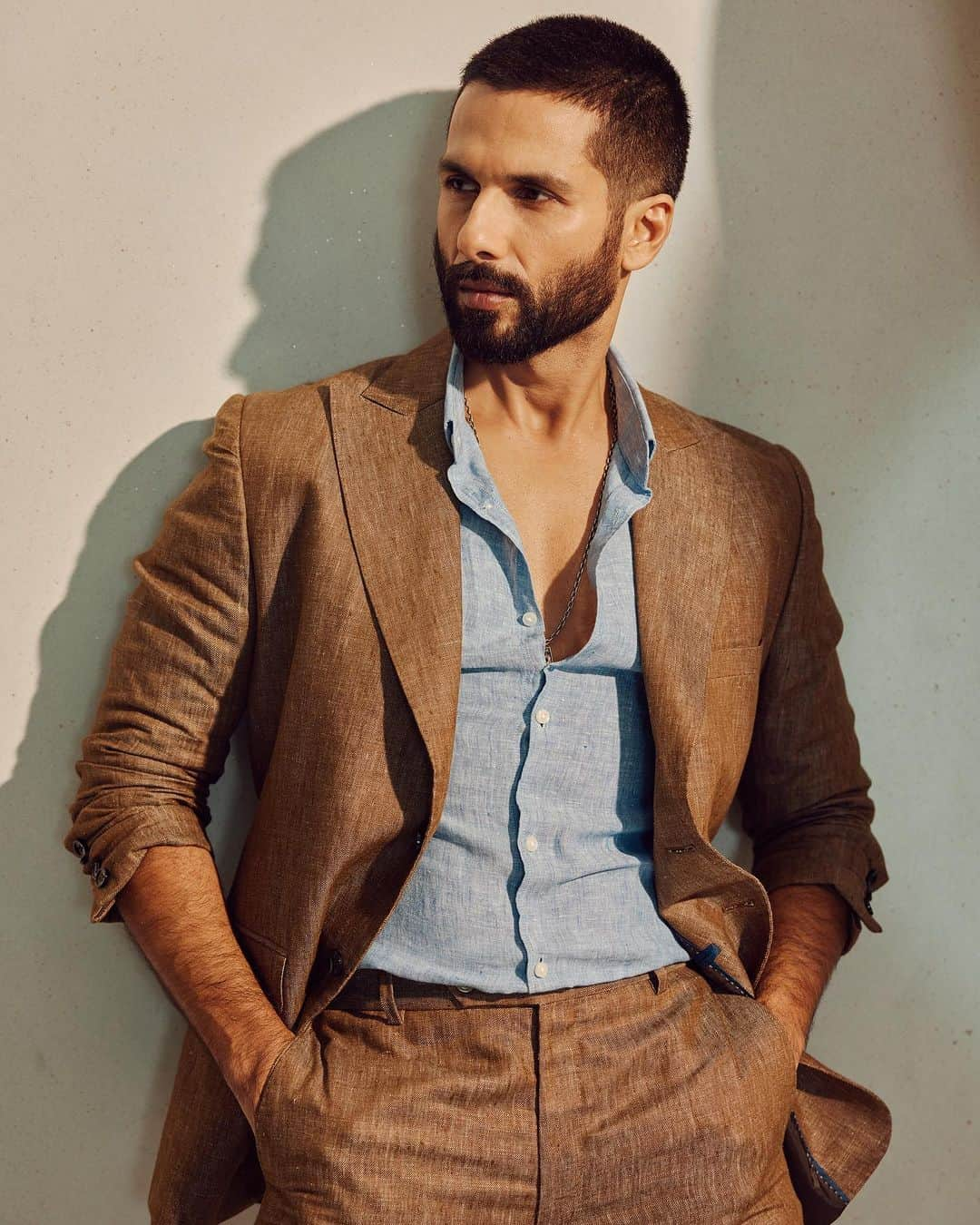 シャーヒド・カプールさんのインスタグラム写真 - (シャーヒド・カプールInstagram)「Hi there 🤎」9月22日 19時33分 - shahidkapoor