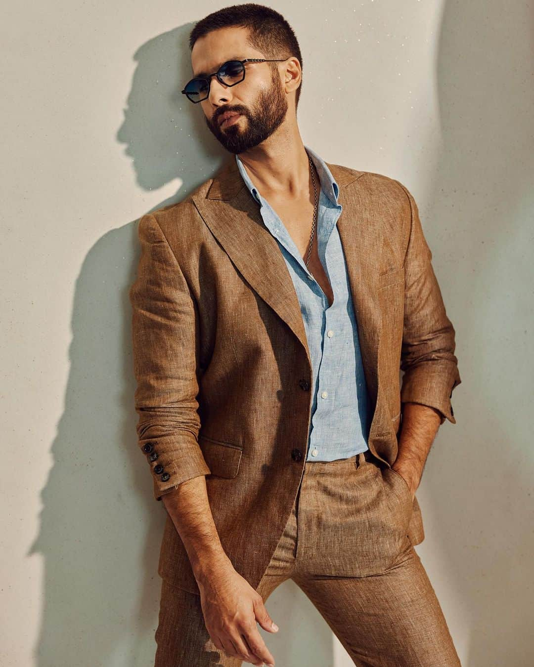 シャーヒド・カプールさんのインスタグラム写真 - (シャーヒド・カプールInstagram)「Hi there 🤎」9月22日 19時33分 - shahidkapoor