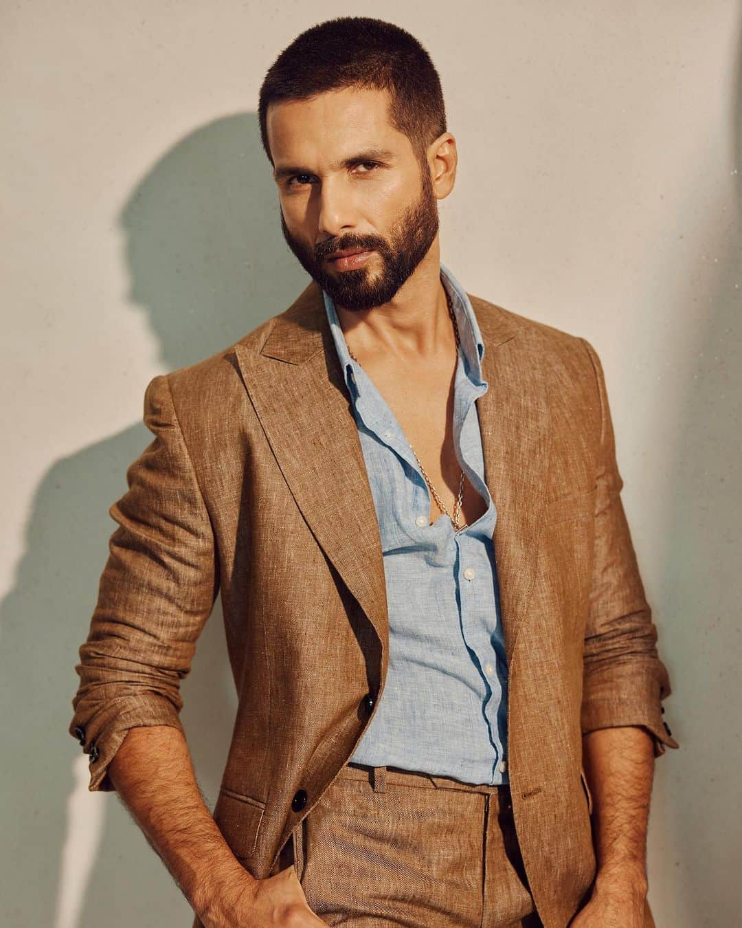 シャーヒド・カプールさんのインスタグラム写真 - (シャーヒド・カプールInstagram)「Hi there 🤎」9月22日 19時33分 - shahidkapoor