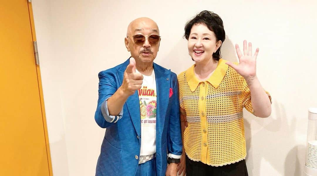 畑中葉子さんのインスタグラム写真 - (畑中葉子Instagram)「同じ収録でお会いした岡宏さんと記念撮影♡  #岡宏 さん #ラジオ収録 #畑中葉子  #デビュー45周年記念  #八丈島からの手紙  #新曲」9月22日 19時37分 - hatanaka_yoko