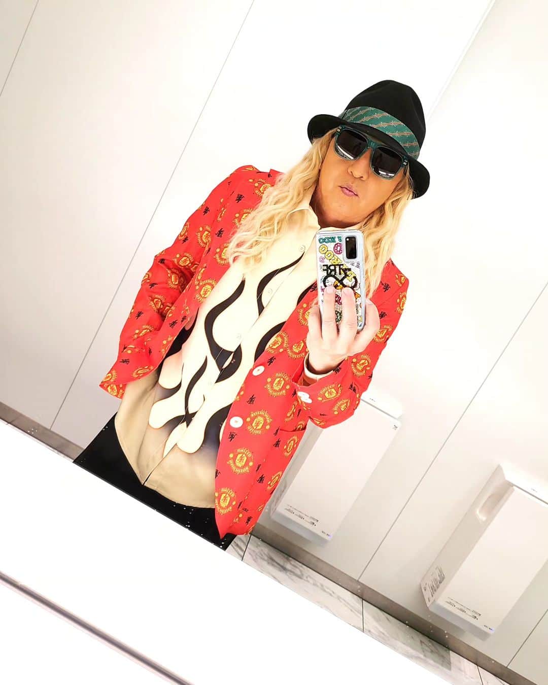 のインスタグラム：「誰も居なかったので、大人びてみた DO DANCE    #DJKOO」