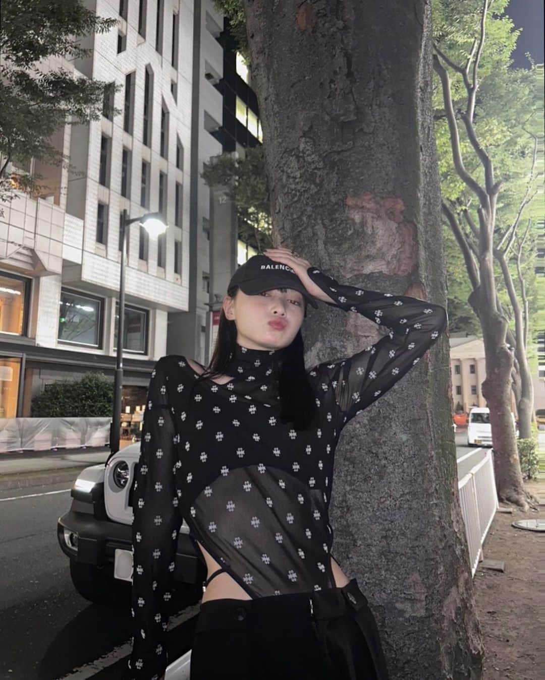 新野尾七奈のインスタグラム：「👕 @sorin__official  👖 @lagunamoon_com  👠 @hm  🧢 @balenciaga   9/21 〜shinjuku lumine2 pop up start♡ #sorin #SORINstyle」