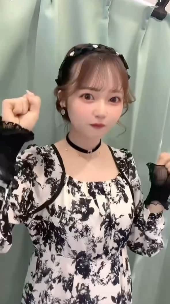 のインスタグラム：「𓊆  明日9月23日(土)販売🌿 𓊇  CutieBeauty × LARMEのコラボ服が しまむら一部店舗にて登場🐈‍⬛🤍  🤍しまむら公式オンラインストア 9月23日(土)17:00〜販売スタート  限定店舗リストはしまスタ公式アカウントから チェックしてね👇🏻 @shimastyle.jp @__cutie_beauty_girly__  model ♡ @_wata.a   #PR #larme #larmemagazine #larme058 #ラルム #ファッション絵本 #わたげ #cutiebeauty #しまむら #コラボ」