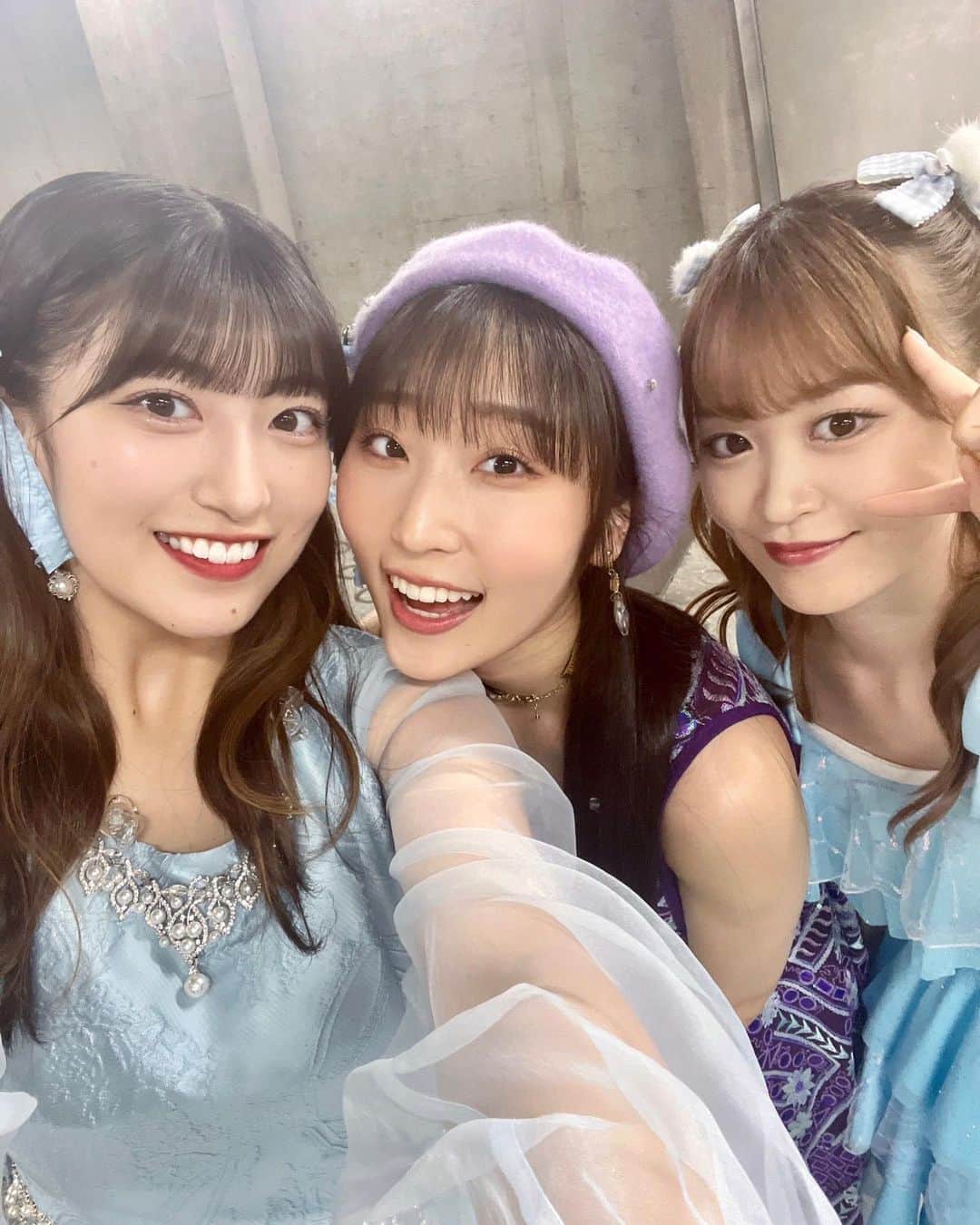 段原瑠々のインスタグラム：「🐣  ハロー！プロジェクトに加入して10年経ちました☺️  出会った全ての方に感謝です！ いつもありがとう🌷  これからもがんばります！     #10周年 #同期 #またご飯行こ #カラオケも行こ #イベントもしたいね #juicejuice #段原瑠々」