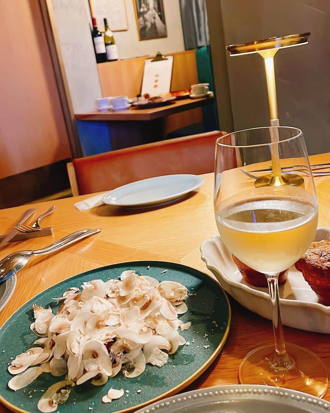 リアラさんのインスタグラム写真 - (リアラInstagram)「@oceangoodtable_shibuya  のレセプションパーティに行きました♡  馬肉のユッケ、フィレステーキ、タンパク質を意識しているリアラには素敵なお店でした✨  オープンおめでとうございます㊗️  #渋谷#shibuya#渋谷ストリーム#dinner#ステーキ#フィレステーキ#ワインb#wine#lunch#女子会#リアラ」9月22日 21時00分 - riaranyan