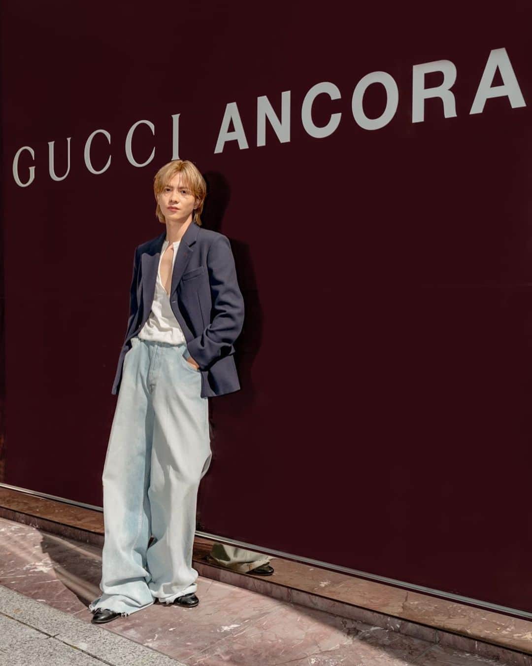 志尊淳のインスタグラム：「gucciの新クリエイティブ・ディレクター、サバト・デ・サルノによる最初のコレクションが9月22日（金）日本時間の22時に発表されます。 ファッションショーは、グッチ公式オンラインショップ、Instagram、YouTubeでライブ配信されます。 楽しみ。 見るよね？  #GucciAncora  @gucci @sabatods」