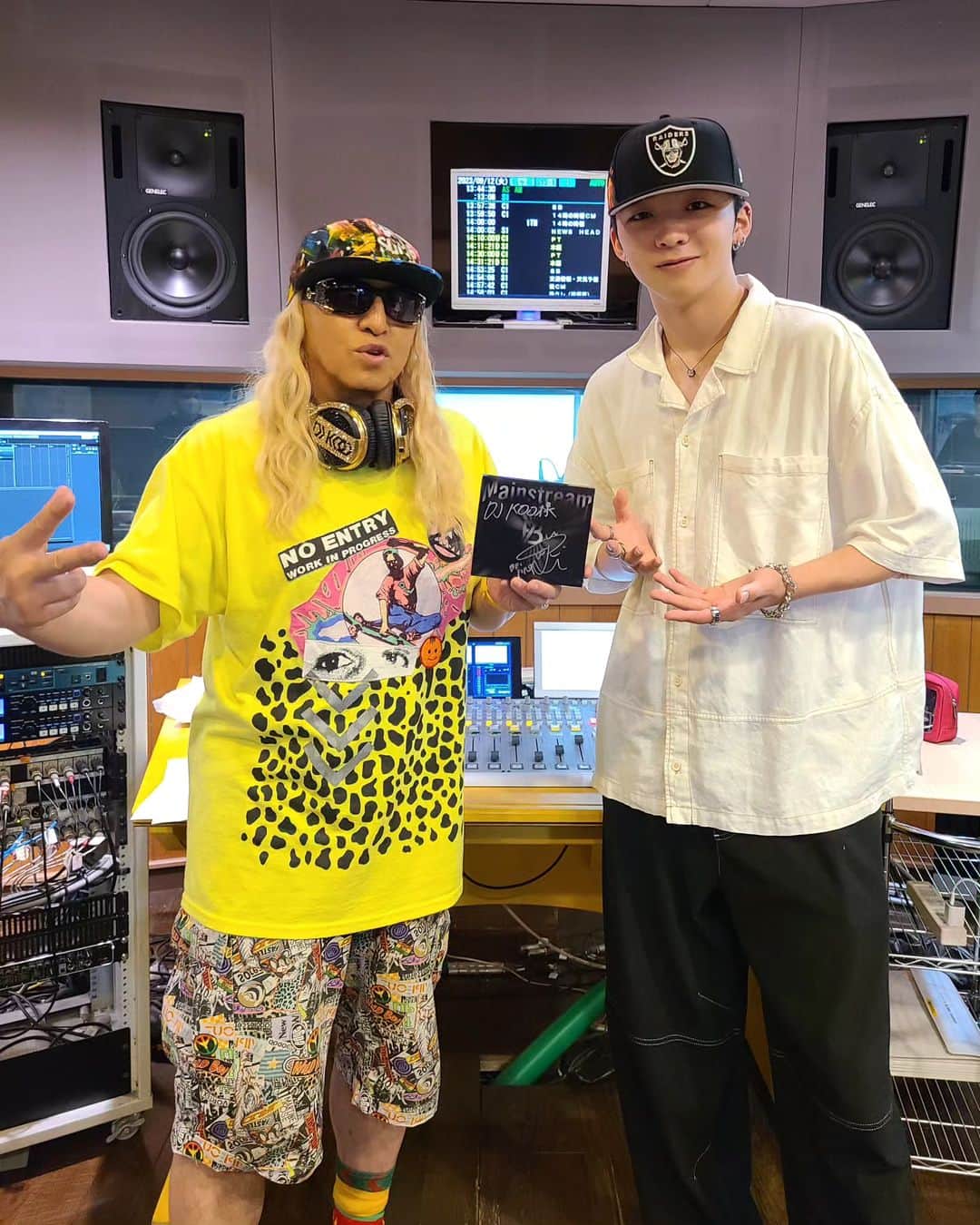 のインスタグラム：「FM FUJI 「DJ KOO presents Beat Goes On」 BE:FIRST RYUHEI 登場！！ 新曲 #Mainstream を引っ提げ  リュウヘイの個性溢れる最高スギなトークが炸裂 DO DANCE！！  リュウヘイのノビシロは無限大ですね あと会う度に背が伸びてるw  youtube.com/watch?v=mL7g54…   #FMFUJI   #BEFIRST  #SKYHIGH  #RYUHEI  #DJKOO」