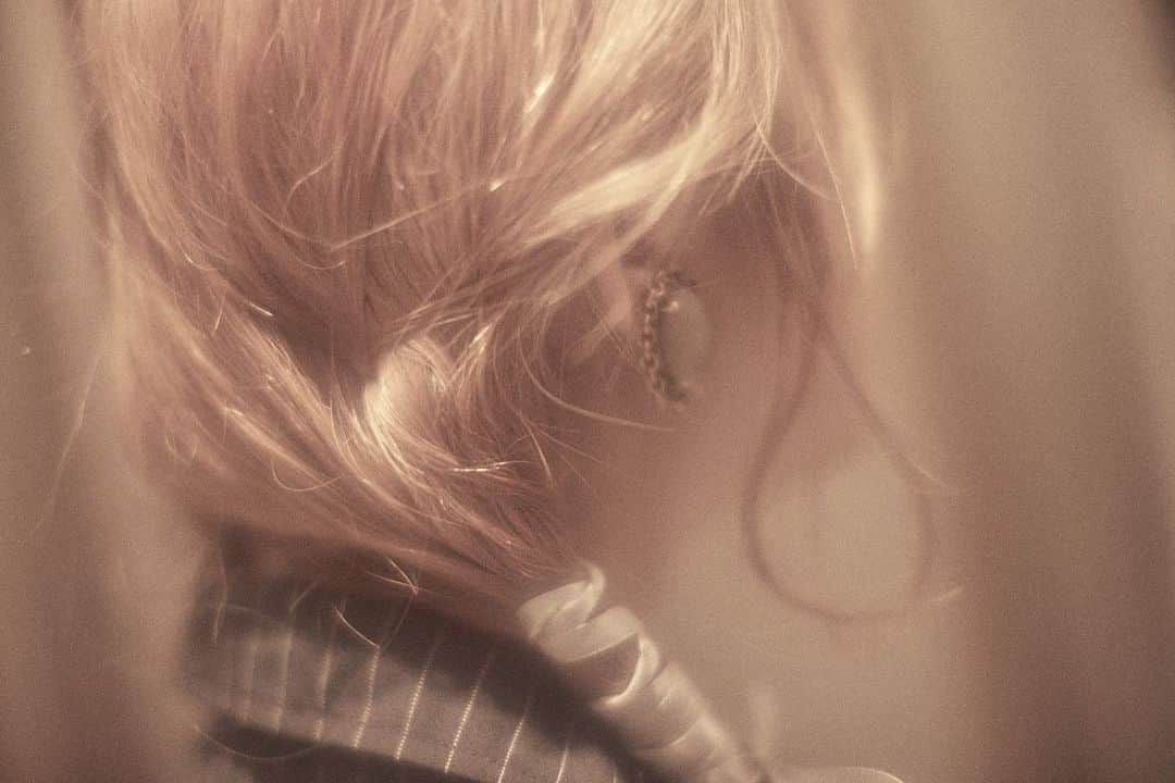 田中咲帆さんのインスタグラム写真 - (田中咲帆Instagram)「. 前髪直して…よし！バッチリ✨  photographer /@photographer_takuminakajima stylist / shirota nozomi  hair make / @janet.7emon @idolmakekind」9月22日 21時23分 - saho_crownpop