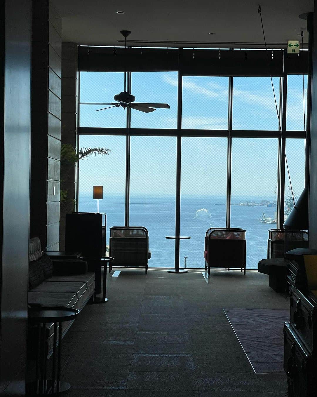 小川薫さんのインスタグラム写真 - (小川薫Instagram)「【ORIENTAL HOTEL】 . 8月が終わるころに遅めの夏休みで 「ORIENTAL HOTEL」へ。  神戸は海も山もすぐそこ。 とくに居留地はおしゃれな街ですね。  朝食のメニューが豊富で 朝から食べ過ぎてしまいます！ . #オリエンタルホテル　#orientalhotel  #神戸　#居留地 #plandosee #salondeclover  #サロンドクローバー #小川薫 #料理研究家　#テーブルコーディネーター #堀江 #料理教室　#料理教室大阪」9月22日 21時41分 - salondeclover