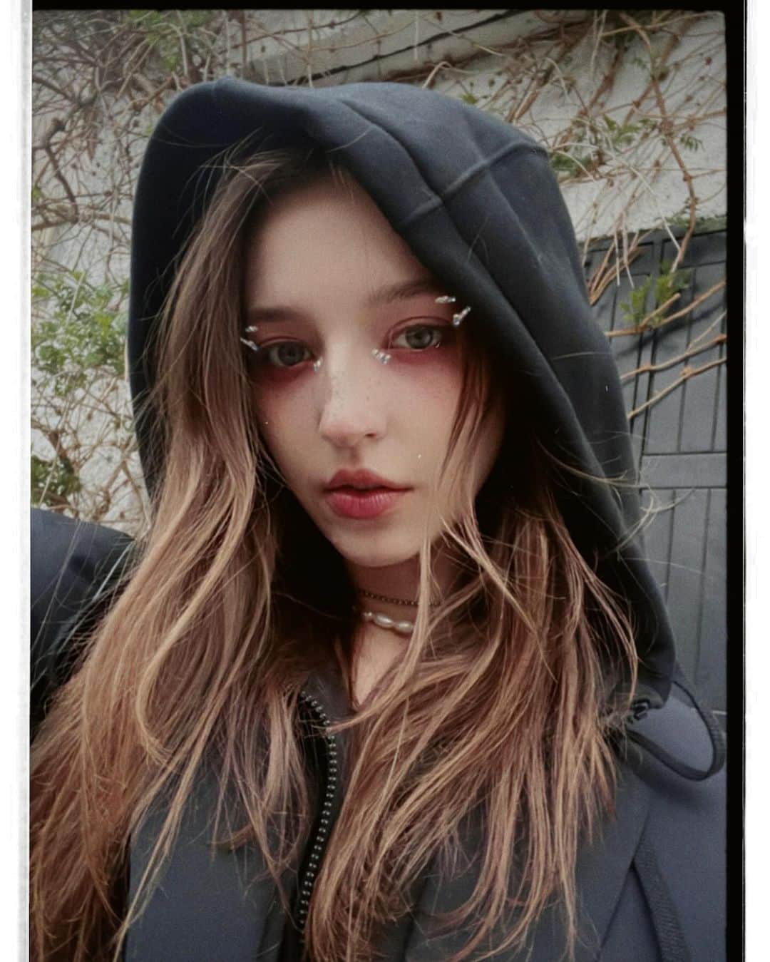 アンジェリーナ・ダニロヴァさんのインスタグラム写真 - (アンジェリーナ・ダニロヴァInstagram)「Legends of the Fall. Beginning.🍂🖤」9月22日 21時43分 - angelinadanilova