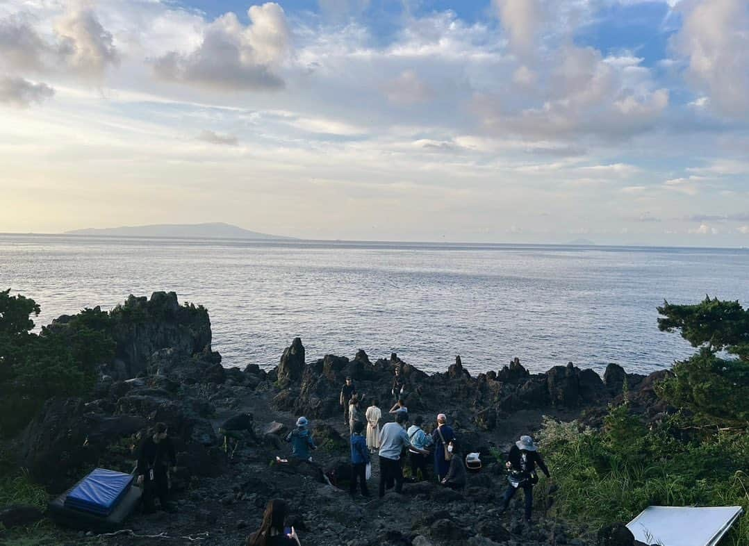 深川麻衣 さんのインスタグラム写真 - (深川麻衣 Instagram)「彼女たちの犯罪 最終回を迎えました。 とても苦しいけれど、光も見えるようなラストでした。 みんなでぐしょぐしょになりながら撮影した日々は宝物です。 最後まで見てくださり、本当にありがとうございました！」9月22日 21時44分 - fukagawamai.official