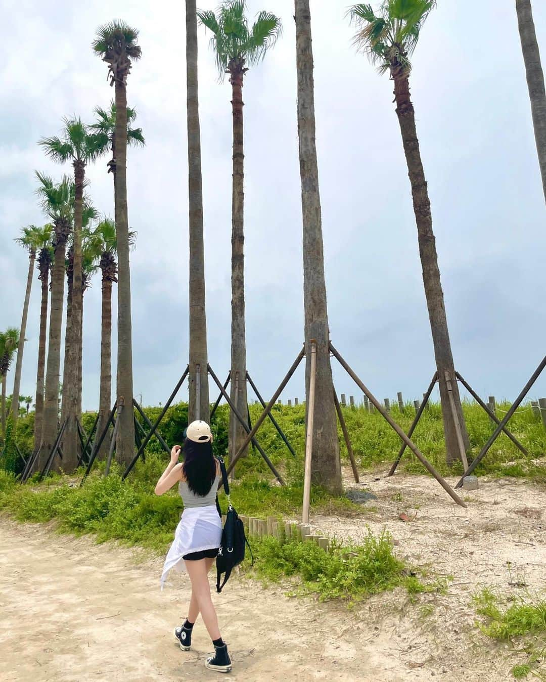 チェ・ダビンさんのインスタグラム写真 - (チェ・ダビンInstagram)「🌴🤍🛵💦」9月22日 21時57分 - dabin_choi_119