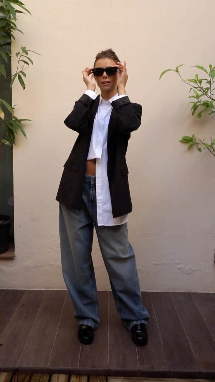 Stradivariusのインスタグラム：「when the dresscode is a fashion hack🔥 @carlotahuelvab #stradilooks #stradivarius」
