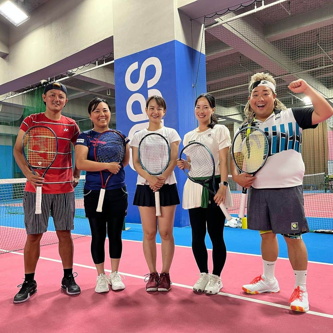 美濃越舞さんのインスタグラム写真 - (美濃越舞Instagram)「サーラスポーツ浜松さんでイベント🎾 ありがとうございました☺️⭐️  #テニス #tennis #テニスウエア #网球 #테니스 #テニス女子 #テニスイベント #テニスコーデ#テニスクリニック #千葉県 #柏 #船橋 #wilson #ウイルソン #ウイルソンテニス #テニスコート #浜松」9月22日 22時00分 - mai_minokoshi