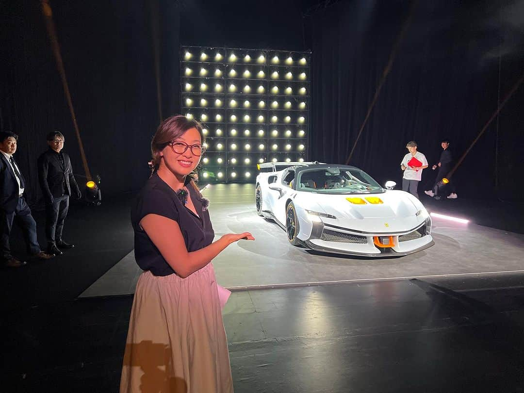 吉田由美さんのインスタグラム写真 - (吉田由美Instagram)「【フェラーリ　SF90 XX ストラダーレ】FERARRI SF90 XX STRADALE日本初上陸‼️  世界限定799台  1億2000万円のプラグインハイブリッド  「吉田由美ちゃんねる」にて公開中⭐️  見てね❤️  https://youtu.be/Pd9h5uxbRL0?si=0_TS-_sdko91ep_H  #フェラーリ　#Ferrari  #フェラーリf90XXストラダーレ #吉田由美　#吉田由美ちゃんねる　＃yumiyoshida」9月22日 22時08分 - yumi__yoshida