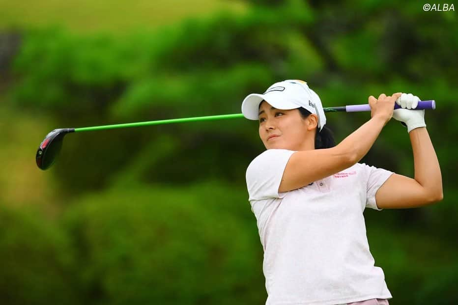 山村彩恵のインスタグラム：「⛳️ 中国新聞ちゅーピーレディース  76.72 また10月の試合までしっかり 準備します🔥  最近シンプルにゴルフが楽しいので ひとつひとつ上達して 長所を取り戻せたらなと思います👊🔥  いつも応援ありがとうございます😊✨  #芸南カントリークラブ  #中国新聞ちゅーピーレディースカップ」