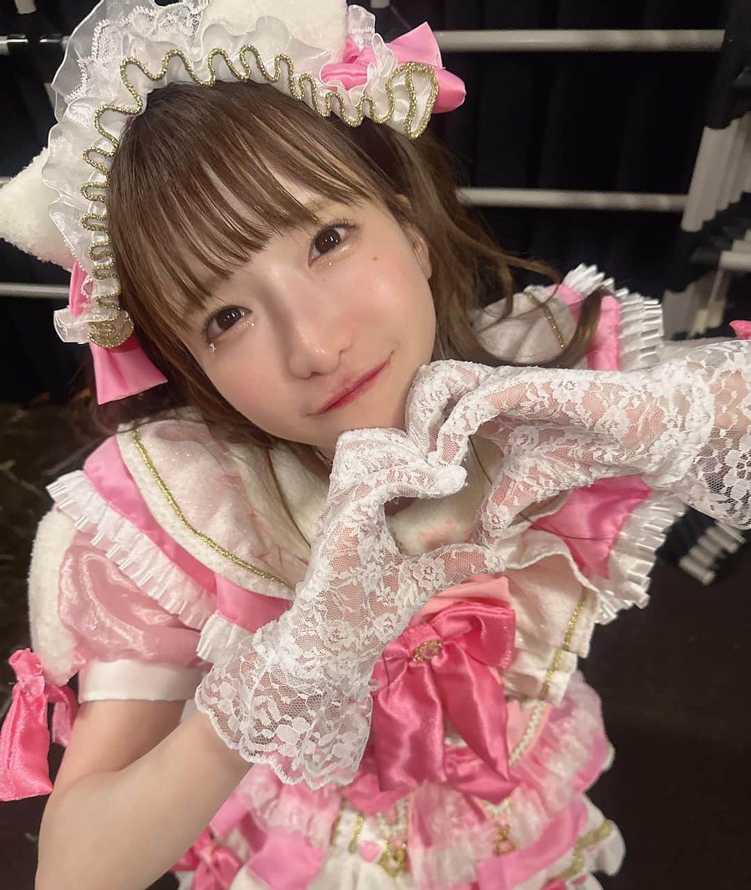 もえのあずきさんのインスタグラム写真 - (もえのあずきInstagram)「にゃんにゃんにゃん日本初披露したよ🐈 #にゃんにゃんにゃん#もえあず#ねこのいる生活 #アイドル衣装 #ピンク衣装」9月22日 22時23分 - moeazukitty