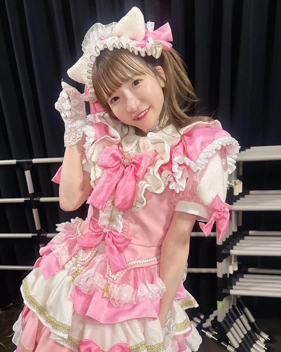 もえのあずきさんのインスタグラム写真 - (もえのあずきInstagram)「にゃんにゃんにゃん日本初披露したよ🐈 #にゃんにゃんにゃん#もえあず#ねこのいる生活 #アイドル衣装 #ピンク衣装」9月22日 22時23分 - moeazukitty