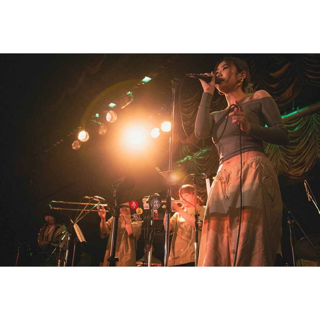 思い出野郎Aチームさんのインスタグラム写真 - (思い出野郎AチームInstagram)「思い出野郎Aチーム Soul Picnic 2023「Parade」 ＠ダンスホール新世紀 2023 9/2(SAT)  最高なライブで盛り上げてくださったyaya子ちゃん、KiQの皆さん！ @_ya_p  @kiq_music   そして、最高の選曲でフロアを沸かせてくださったクボタタケシさん！！  本当にありがとうございました✨  📸 @pppanchiii」9月22日 22時26分 - oyat_official