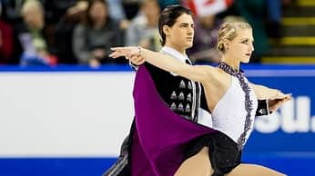 パイパー・ギレスさんのインスタグラム写真 - (パイパー・ギレスInstagram)「QUESTION. Which dress is your favorite?!? Taking a trip down memory lane for Flashback Friday  - - - - #skating #figureskating #icedance #iceskating #skatingdresses #fashion #skatingcostumes #flashbackfriday #itsfriday #happyfriday #teamcanada #skatecanada」9月22日 22時48分 - pipergilles