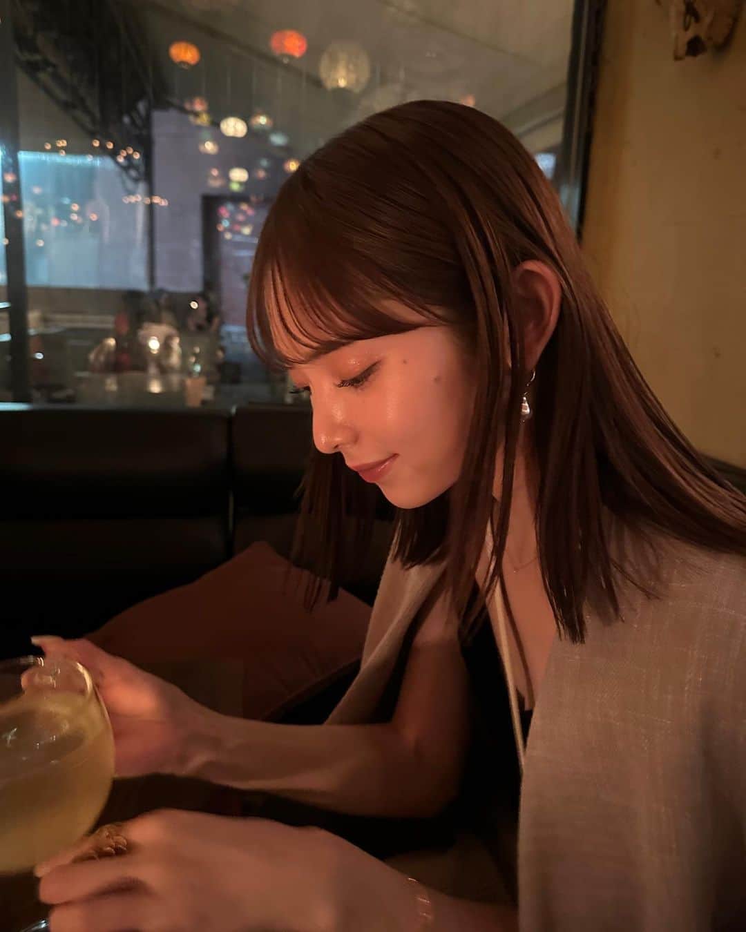 橋下美好さんのインスタグラム写真 - (橋下美好Instagram)「☕️  夜カフェにハマりそう 最近あかりとずっと一緒にいるね」9月22日 22時57分 - miyoshikun