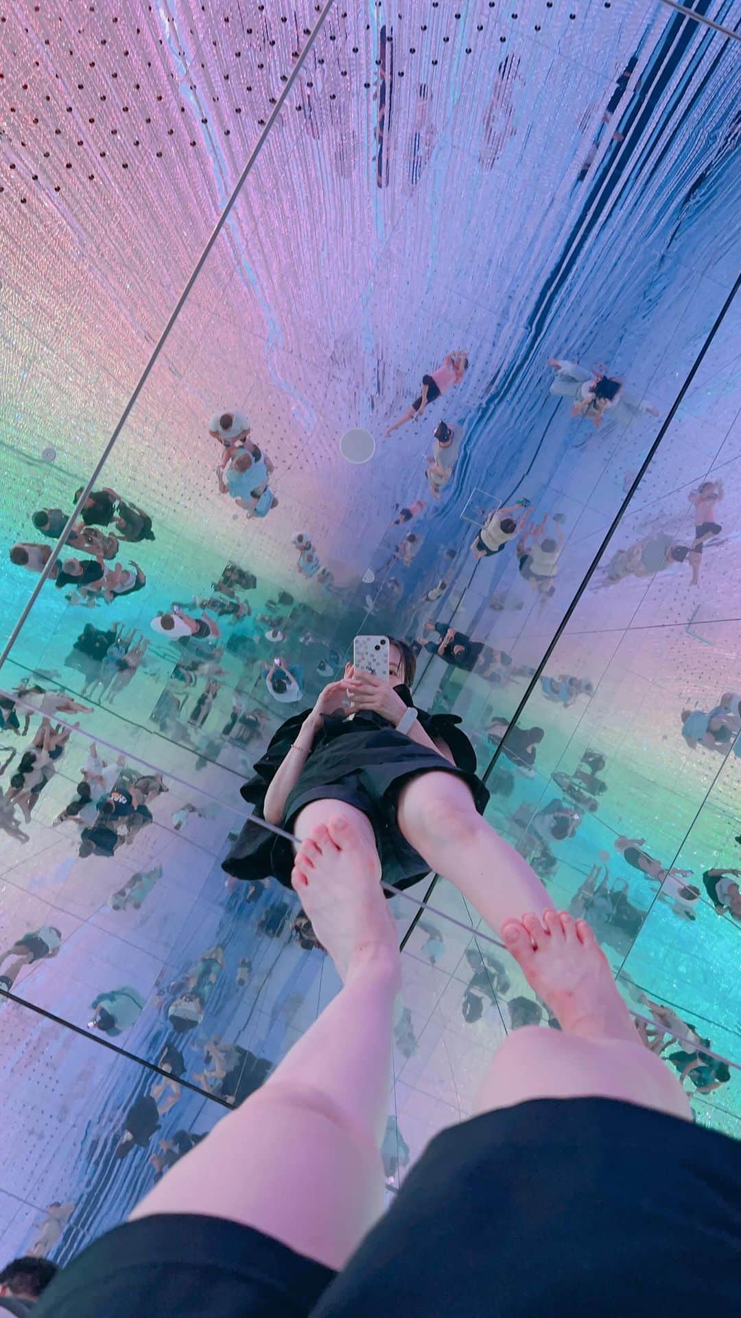 森貴美子のインスタグラム：「ひと雨ごとに涼しくなっていくかな☔️🍂  数少ない私の2023年夏の思い出🫧🪞感謝✨✨」