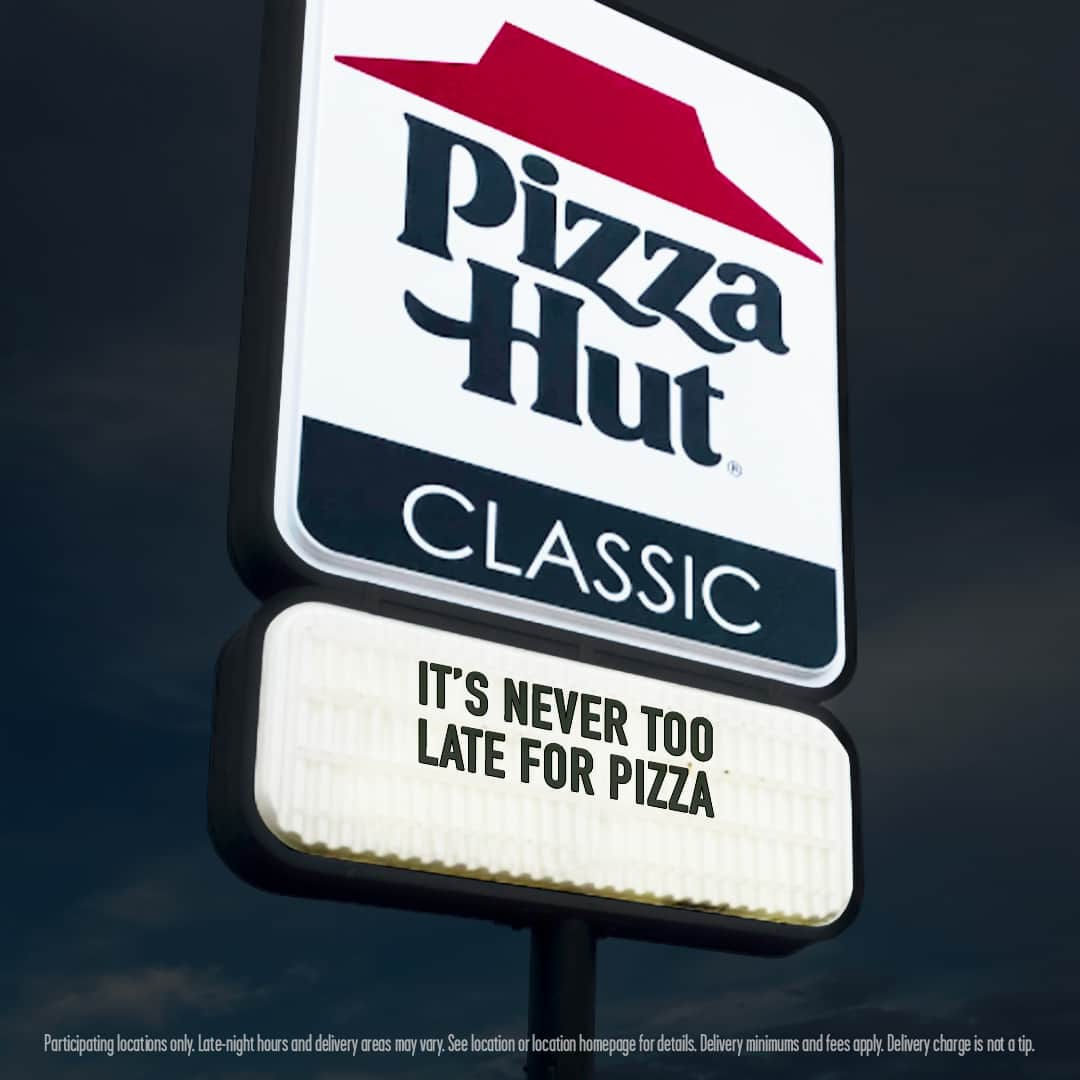 Pizza Hutさんのインスタグラム写真 - (Pizza HutInstagram)「count slices, not sheep」9月23日 9時00分 - pizzahut