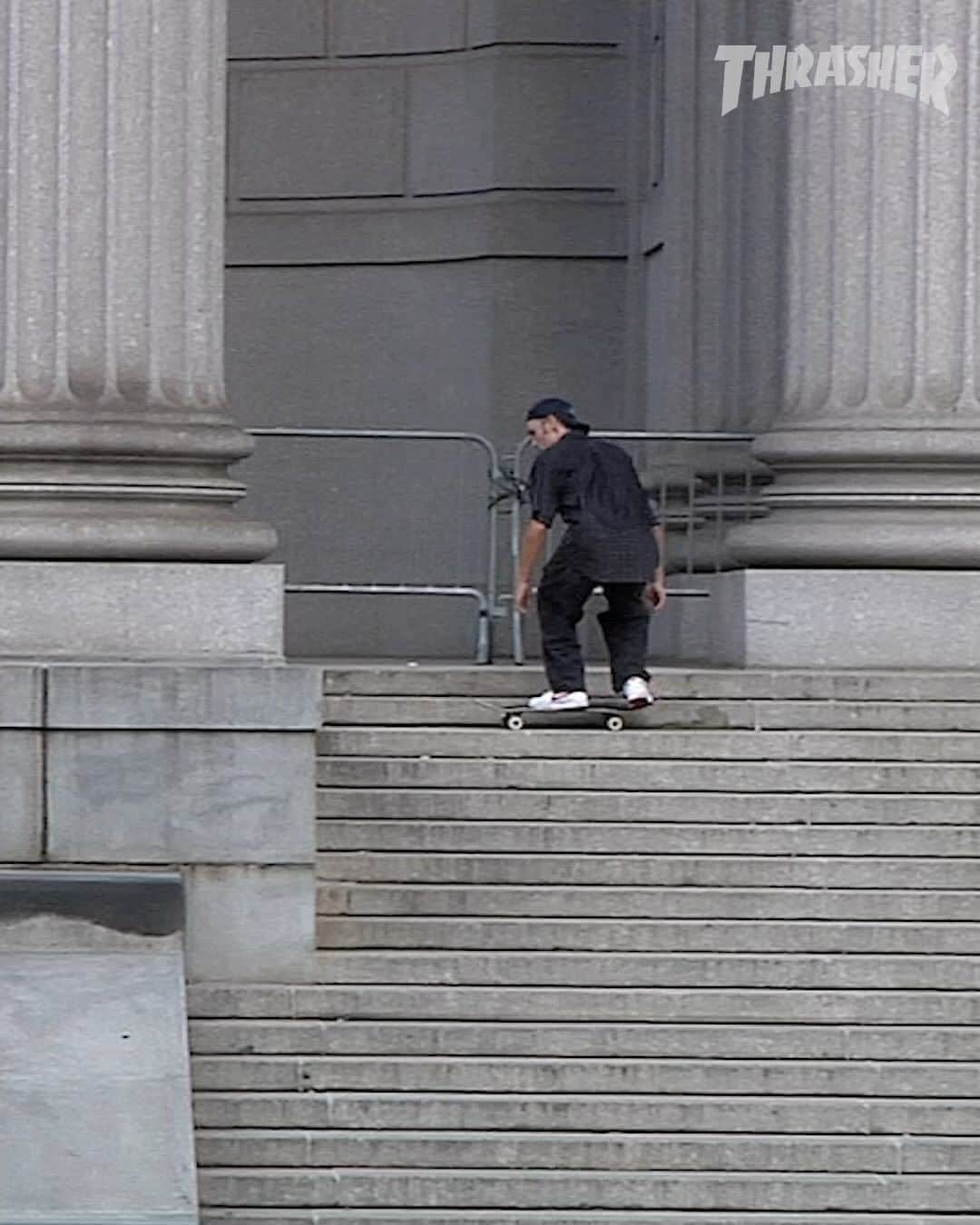 スラッシャーのインスタグラム：「🗣️ @cyrusbnt vs Courthouse in @hufworldwide’s FOREVER video 🏛️」