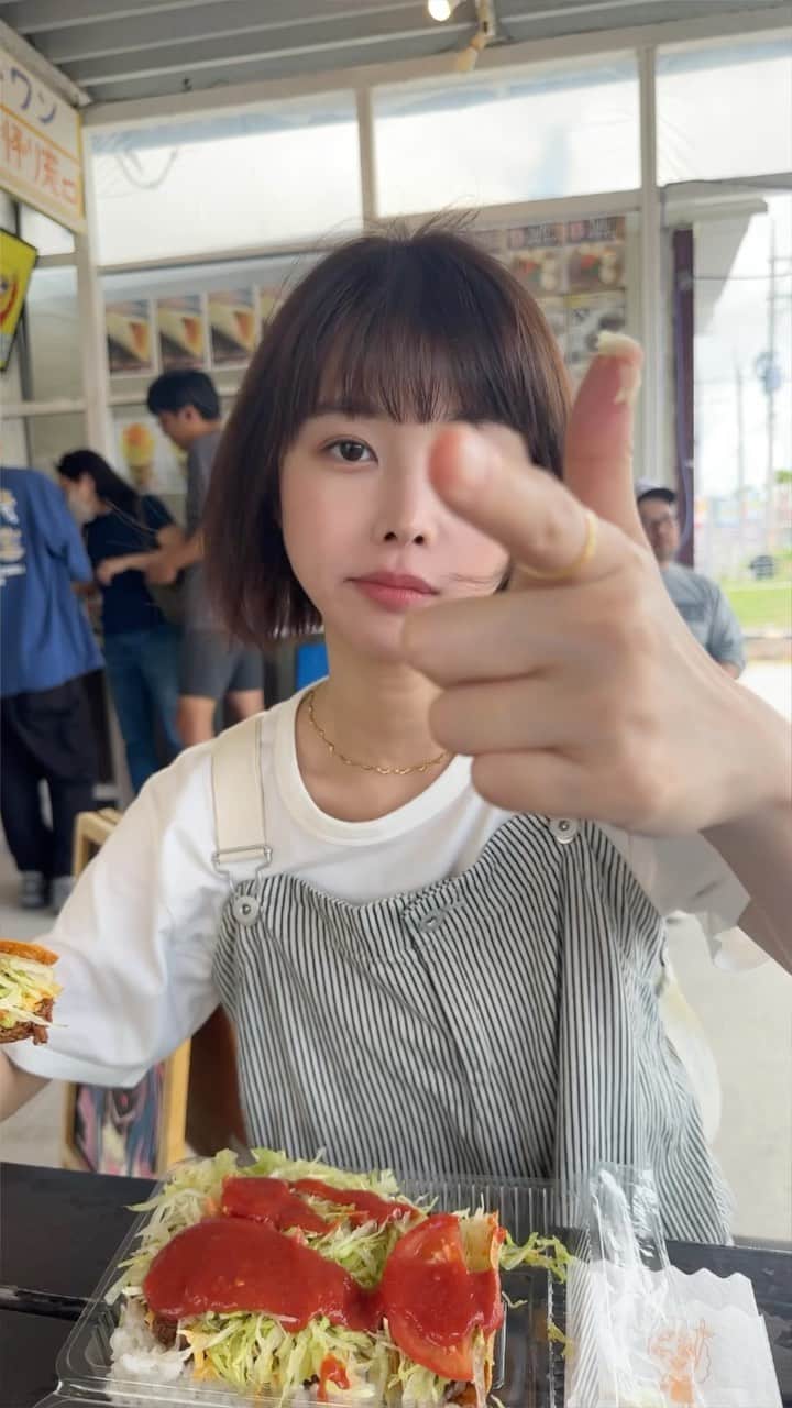 JU!iEのインスタグラム：「29日リリースイベントの招待枠の応募、明日0時まで！！ Had tons of good stuff this summer 🌮🍔🥗🍖 今年の夏、美味しものをたくさん食べましたー」