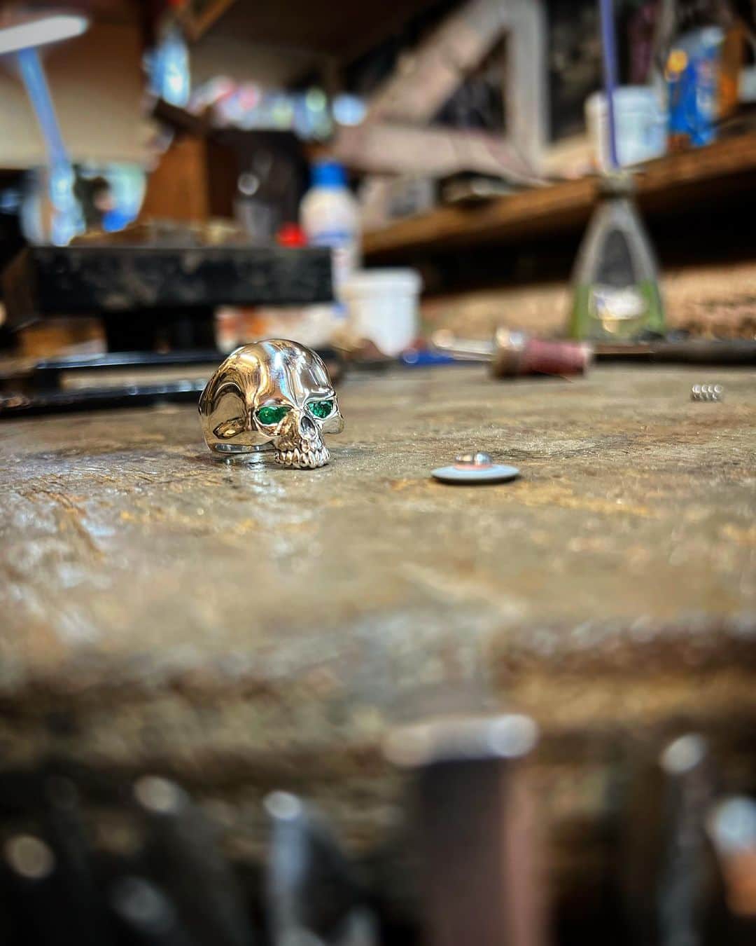 のインスタグラム：「Want it with stones in the eyes? Just email in and we can quote you 🔥 . . . . #emerald #skull #ring #925silver #metal #sterling #jewellery #gothic #biker」