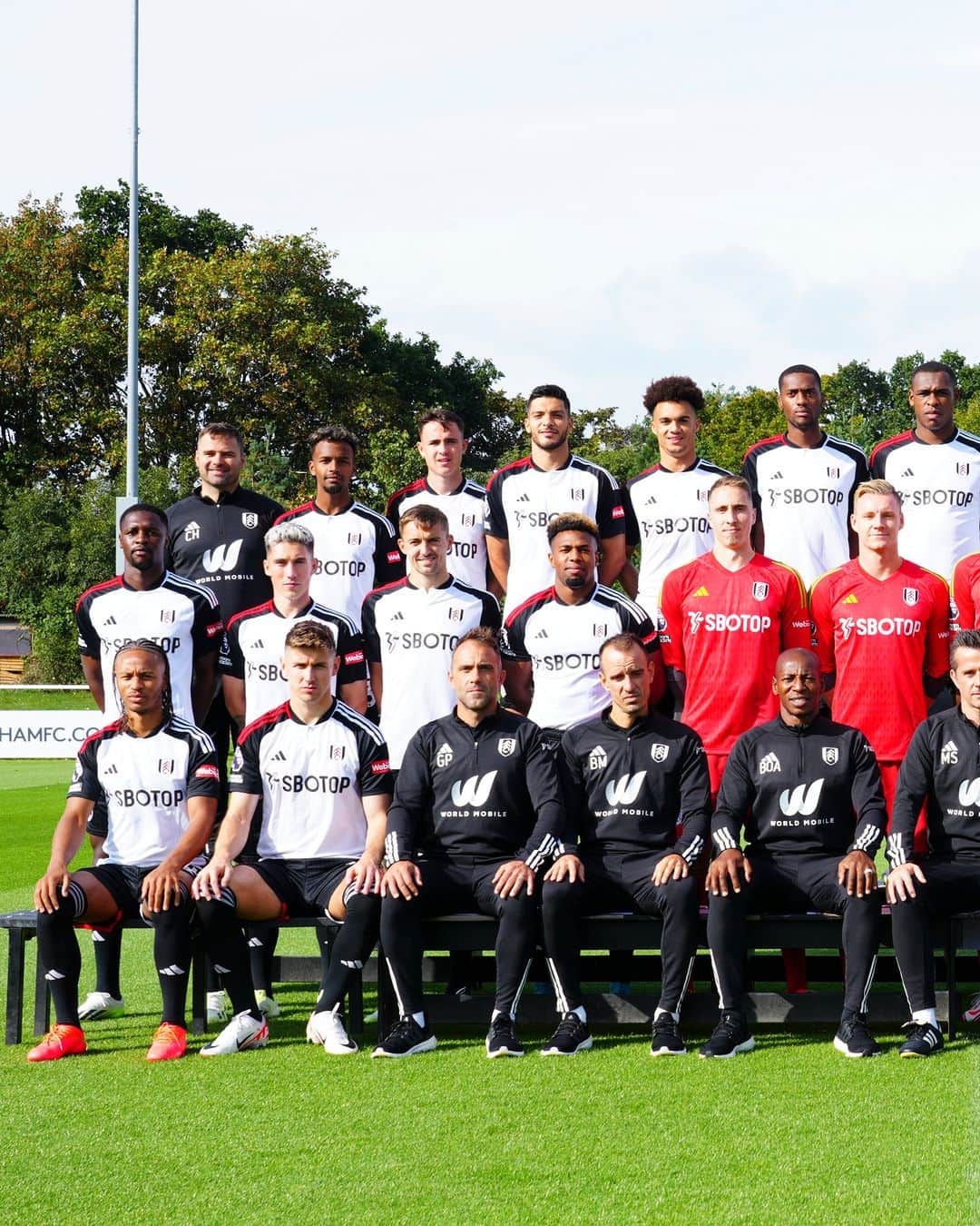 フラムFCのインスタグラム：「Your Fulham Football Club: 2023/24. 🤍」